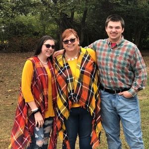 Meet your Posher, Pamela